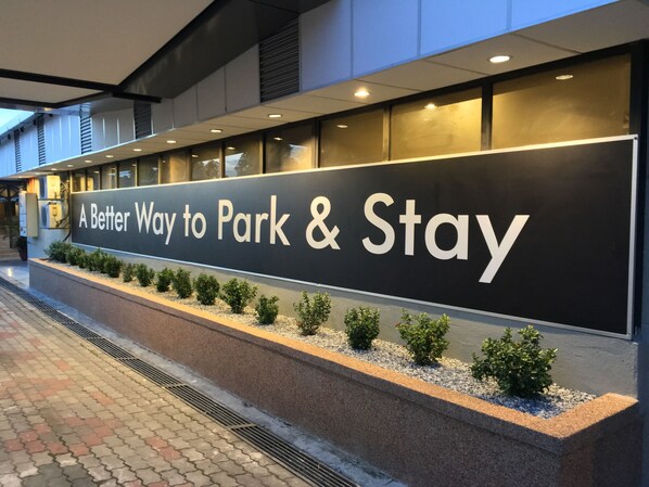 Garden - Talents Motor Park Hotel (Pelabuhan Klang)