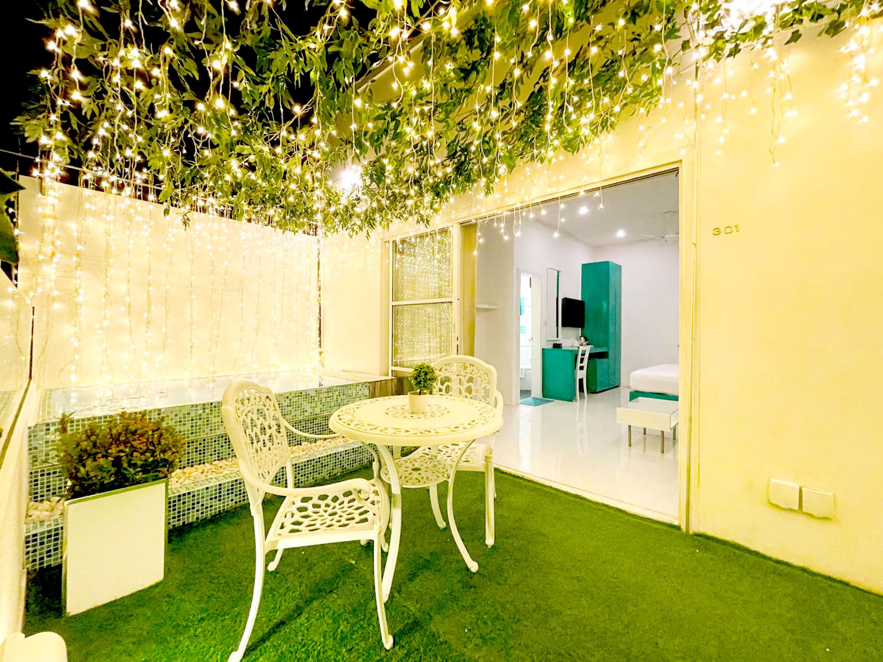 Suite, Terrace, Ocean View | 1 bedroom, premium bedding, minibar, in-room safe