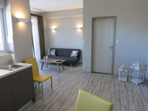 1 bedroom, soundproofing, iron/ironing board, free WiFi - Pantheon Apartments (Chania)