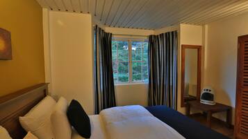 Deluxe Bungalow, 5 Bedrooms, Garden View