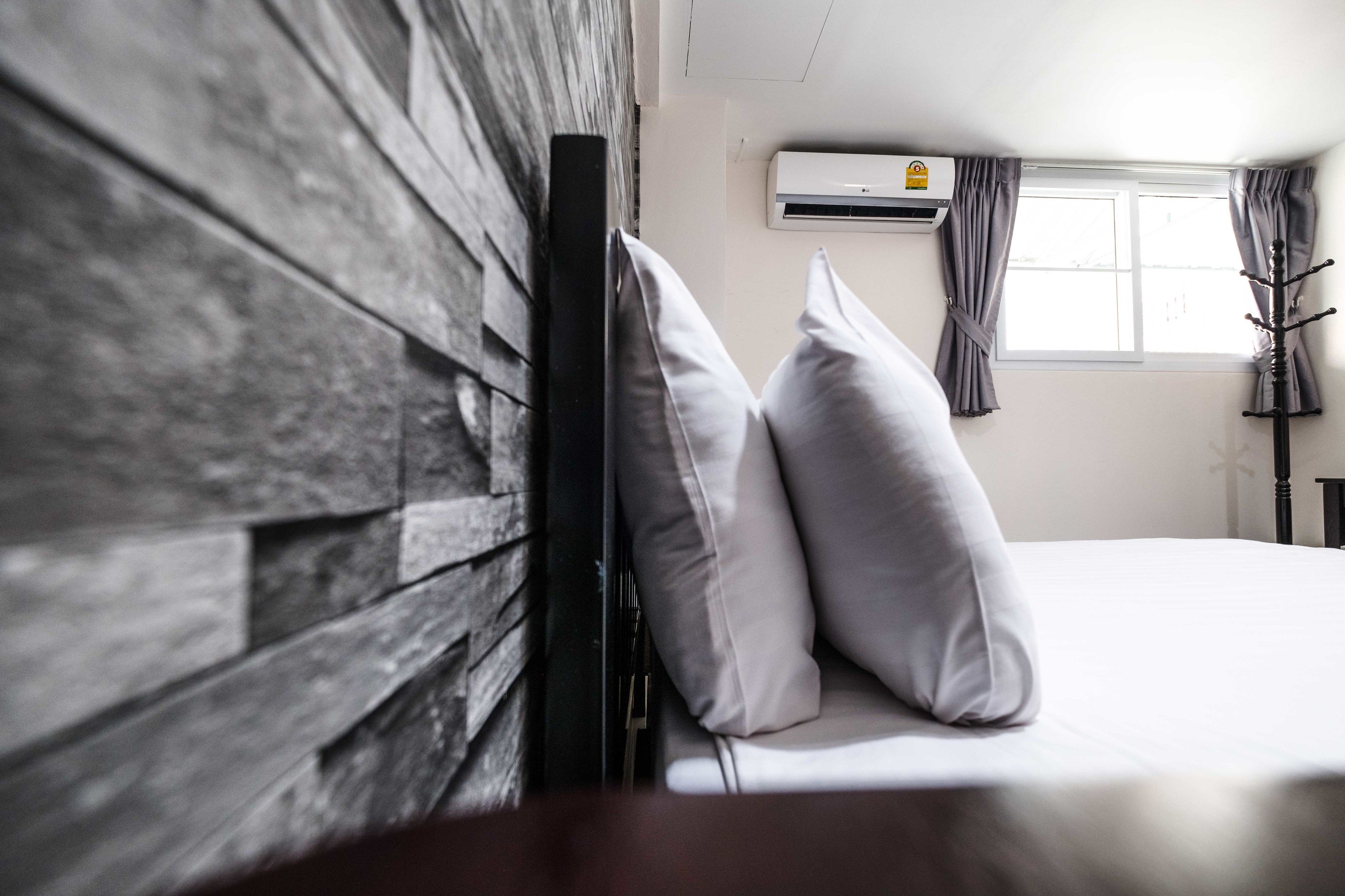 Photo - Don Mueang Place Hotel