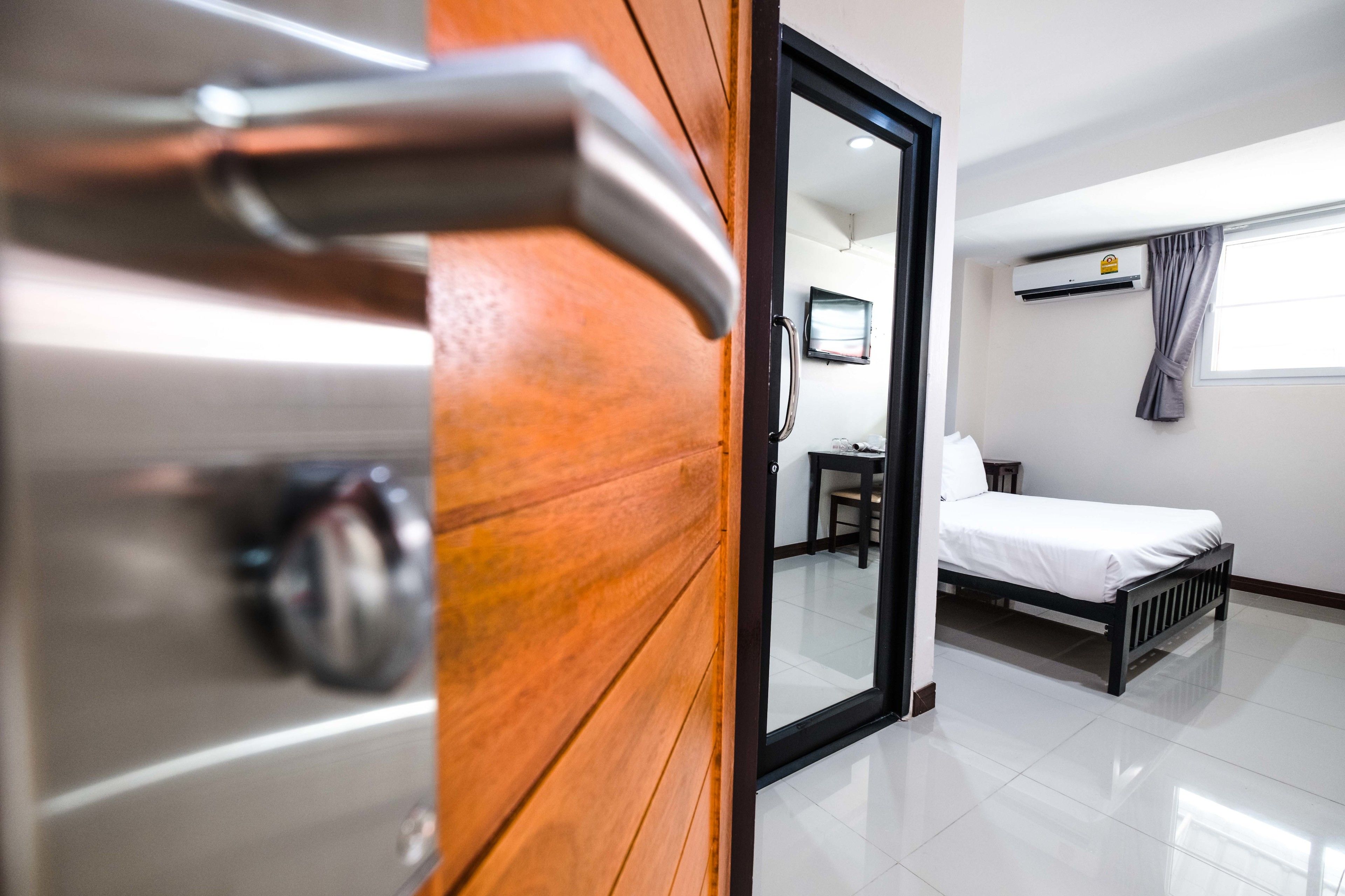 Photo - Don Mueang Place Hotel