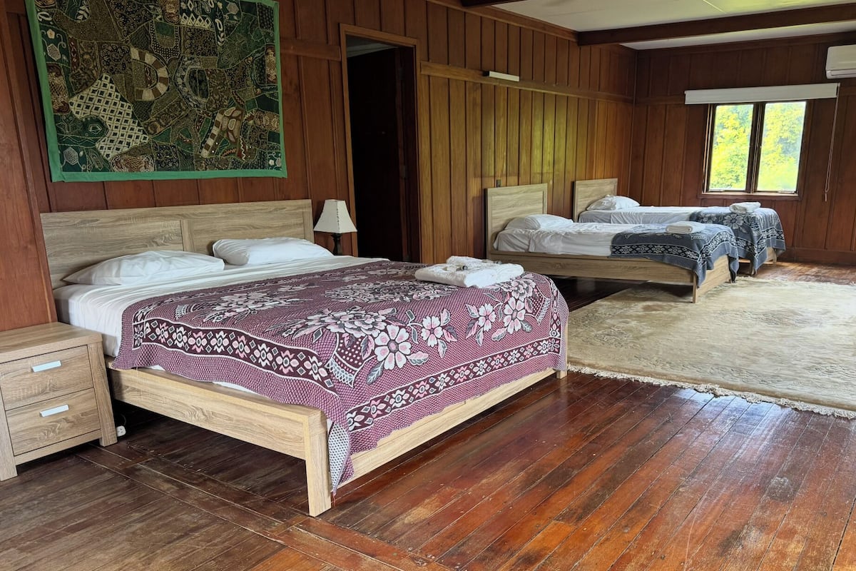 1 habitación, decoración personalizada y muebles diferentes