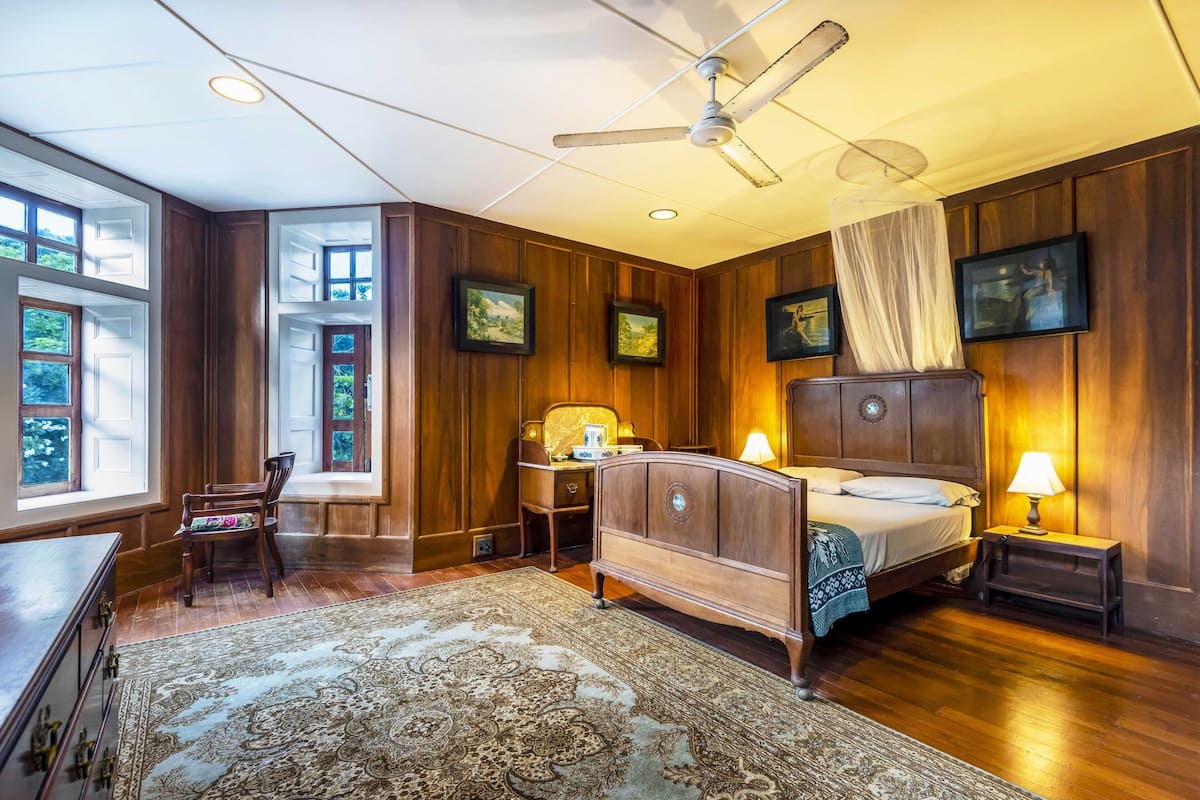 The George Room | 1 bedroom, individually decorated, individually furnished, free WiFi