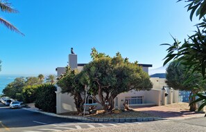 Family House | 3 bedrooms, premium bedding, individually decorated - Die Braaihuis (Cape Town)