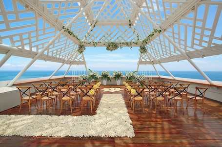 Indoor wedding. The Bandha Hotel & Suites