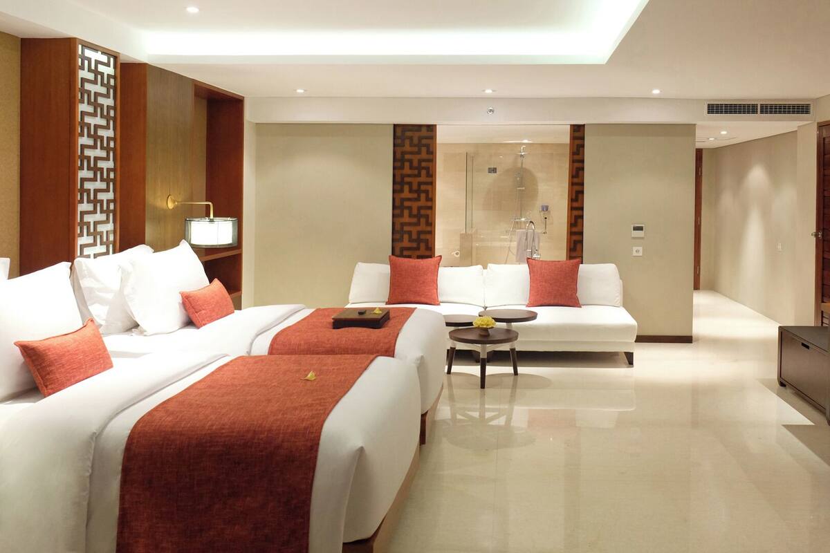 Minibar, in-room safe, desk, blackout curtains