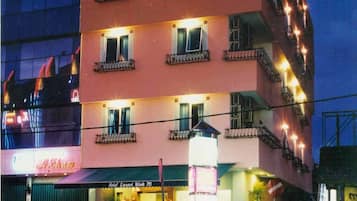 Front of property – evening/night
