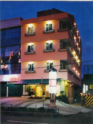 Front of property – evening/night - Losari Blok M Hotel Jakarta (Jakarta)