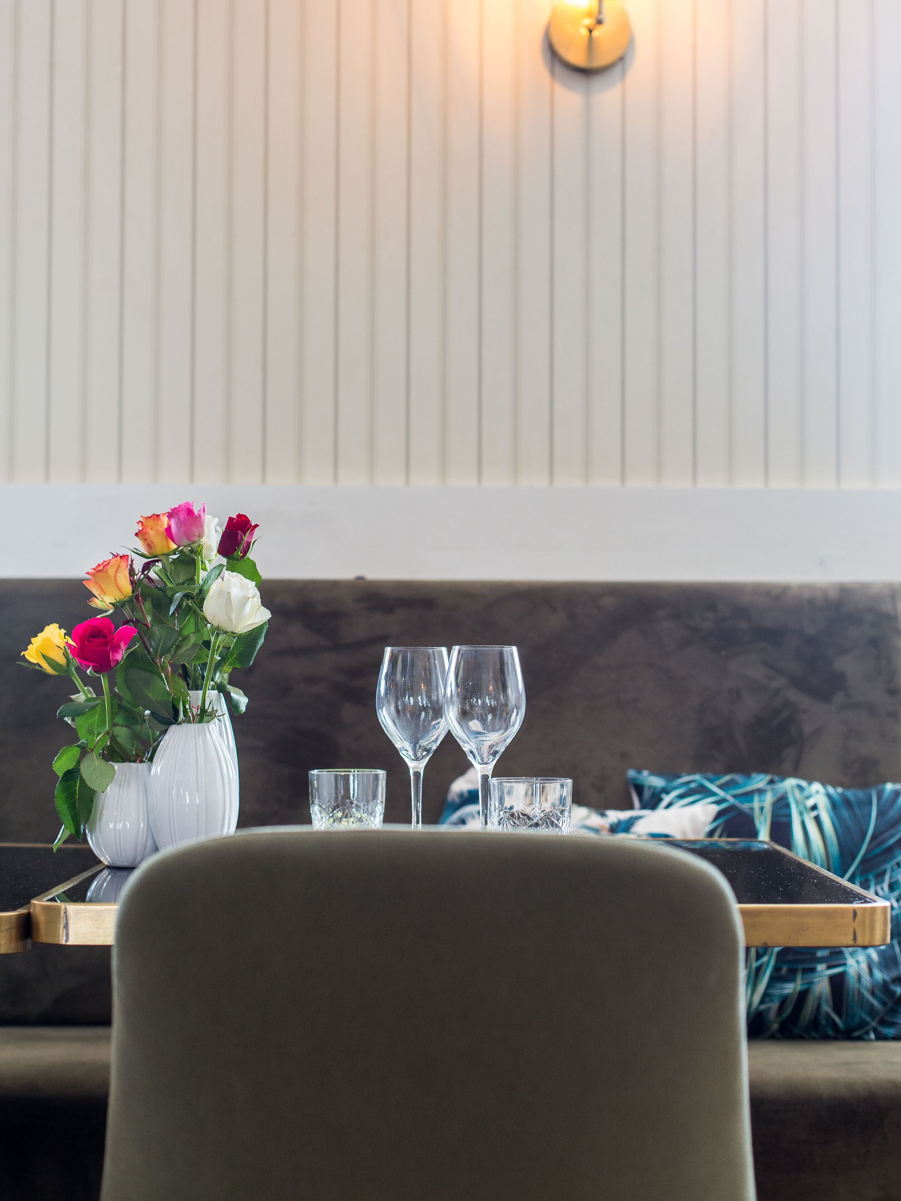 Déjeuner et dîner servis sur place, spécialités Cuisine française