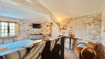 Junior Suite | 1 bedroom, premium bedding, memory foam beds, individually decorated