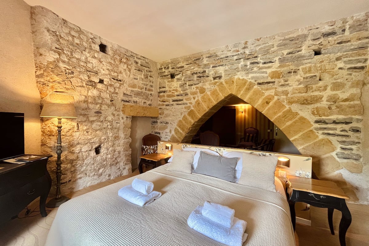 Suite | 1 bedroom, premium bedding, memory foam beds, individually decorated