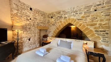 Suite | 1 bedroom, premium bedding, memory foam beds, individually decorated