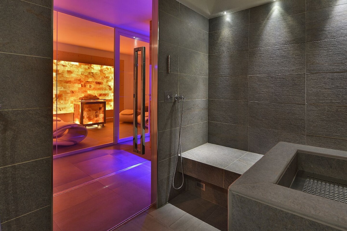 couples treatment room(s), sauna, hot tub, steam room