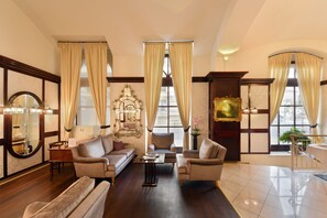 Sala de estar en el lobby