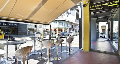 7 Wonders Hostel