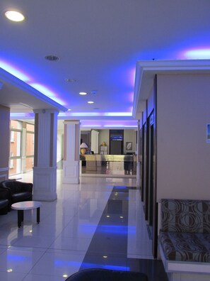 Lobby - Estival Arriel (Lourdes)