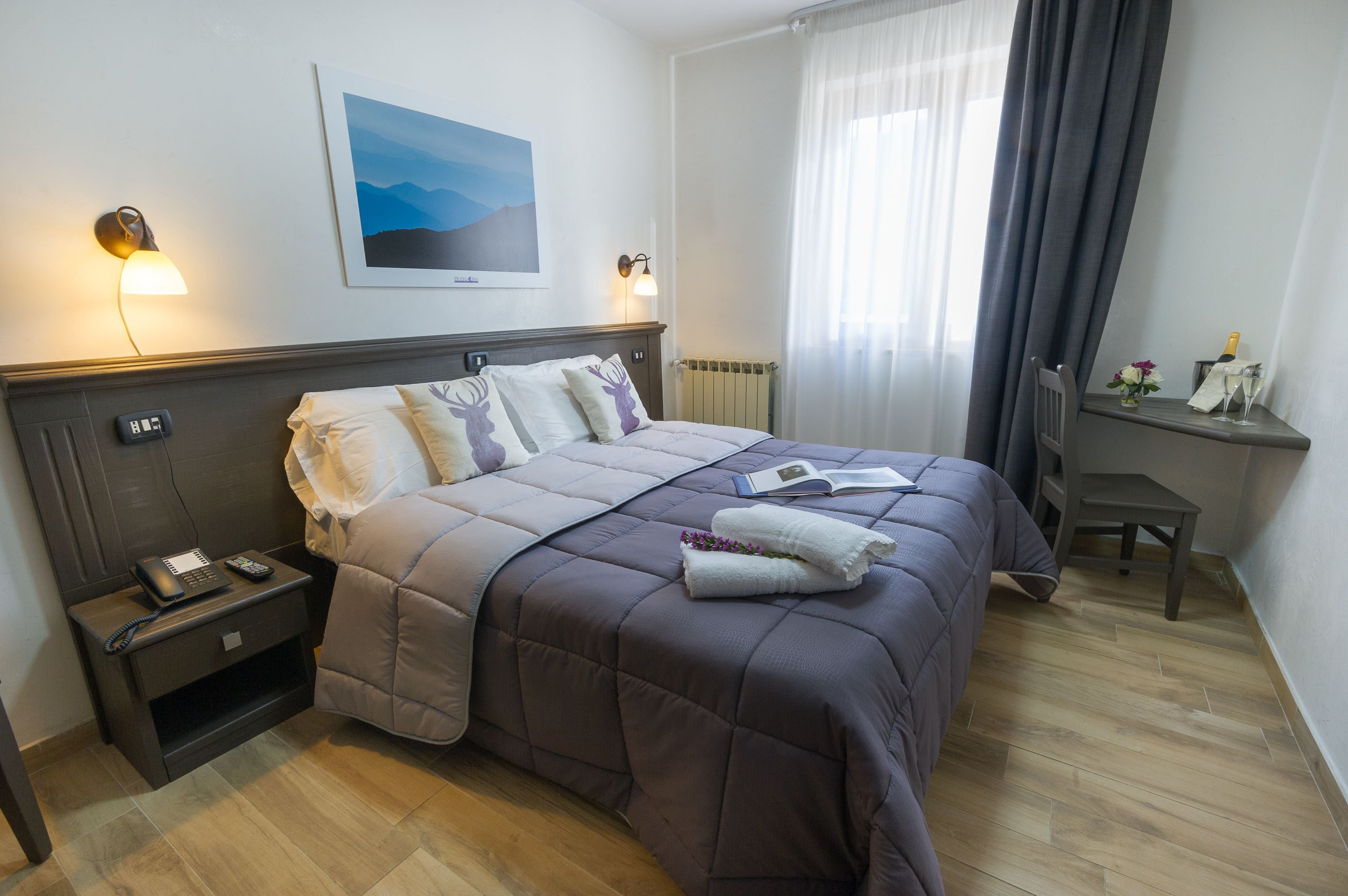 Camera matrimoniale con finestra | 1 bedroom, free WiFi, bed sheets