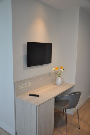 스탠다드룸 | 미니바, 객실 내 금고, 책상, 다리미/다리미판