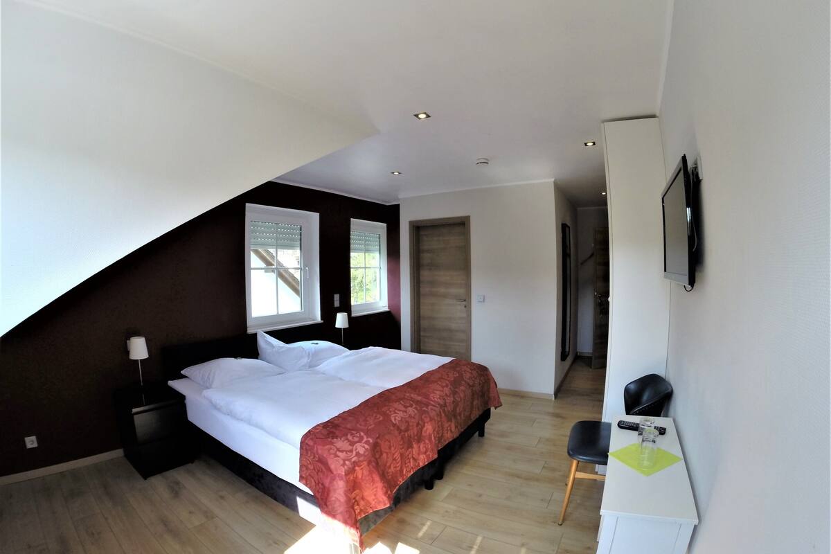 comfort double room, private bathroom, river view