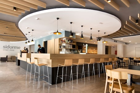 Bar (on property). B&B Hotel Donostia San Sebastián Aeropuerto