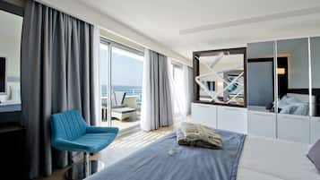 Hochwertige Bettwaren, Minibar, Zimmersafe, Schreibtisch