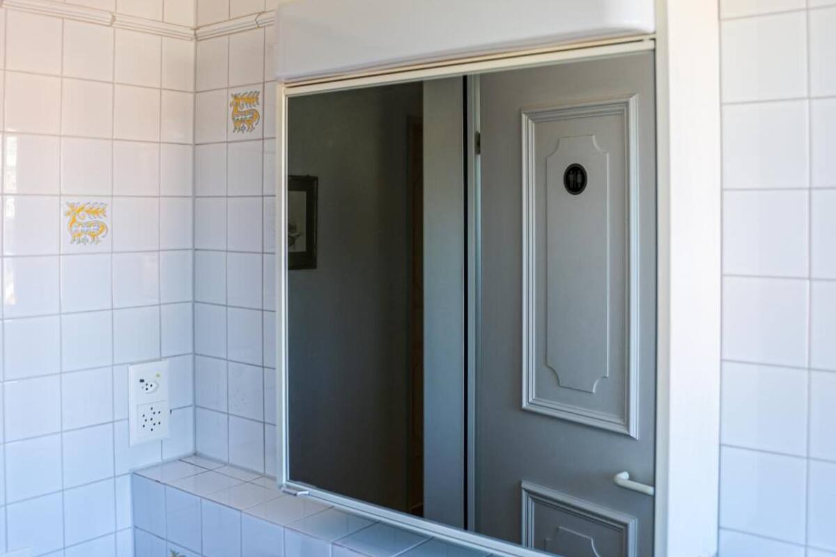 room (dachstübli) | bathroom | combined shower/bathtub, free toiletries, hair dryer, towels
