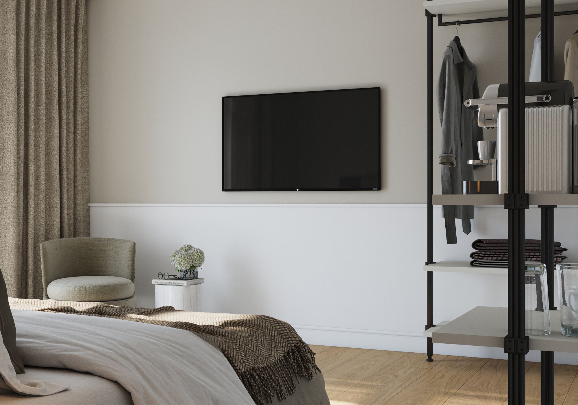 Een moderne slaapkamer met een bed, een aan de muur bevestigde televisie, een stoel, een klein bijzettafeltje met een plant en een kledingrek.