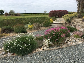 Property grounds - Beggars Reach Hotel (Milford Haven)