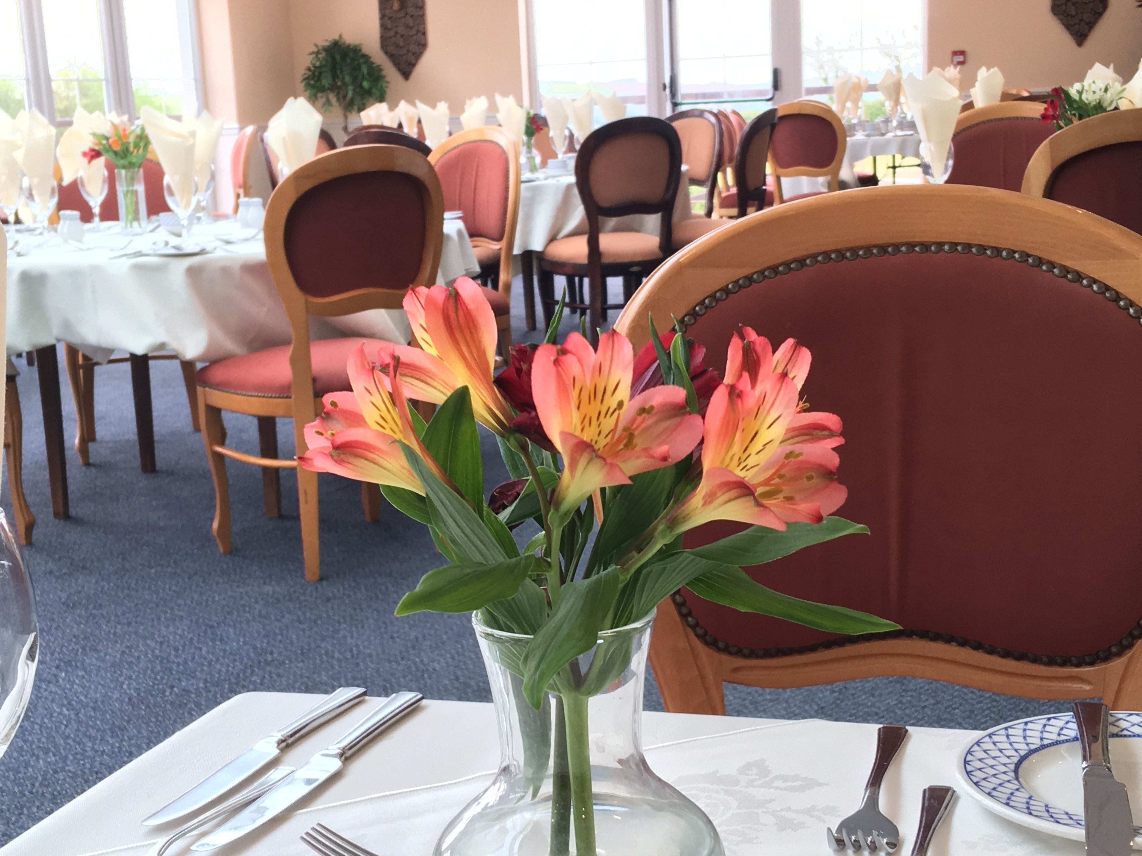 breakfast, lunch, dinner served; british cuisine