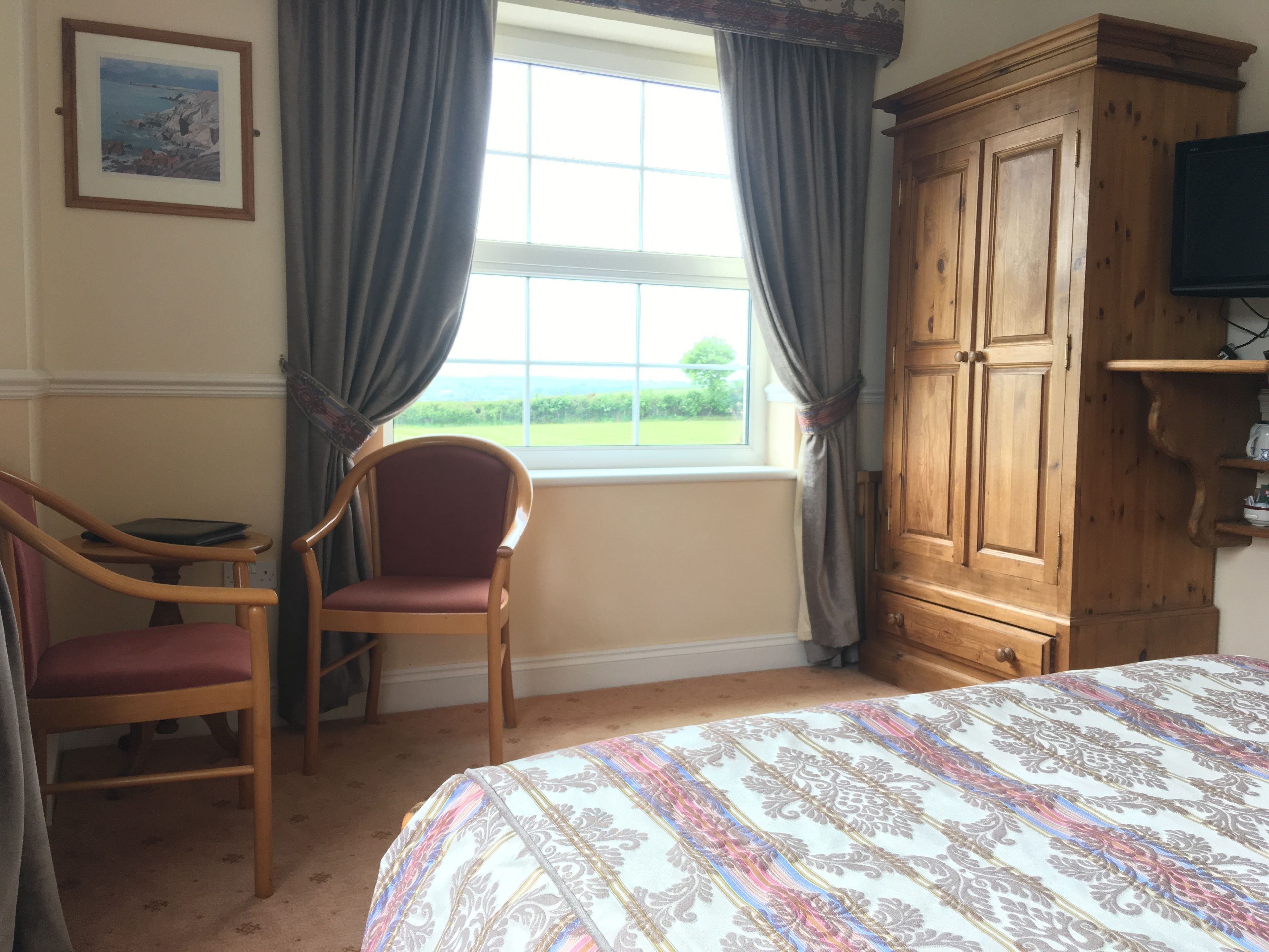 desk, iron/ironing board, free wifi, bed sheets