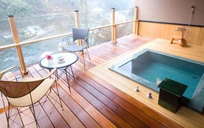 华丽客房 (Japanese Style, Open-air Bath) | 深泡浴缸