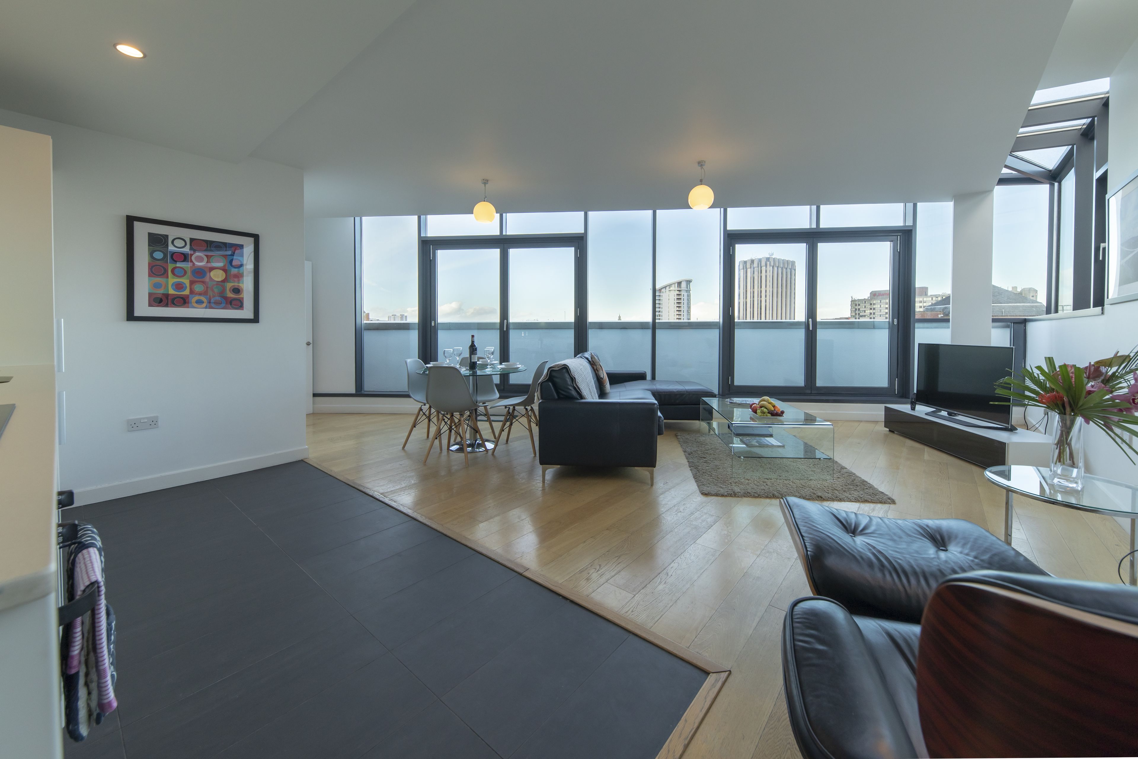 熨斗/熨衣板、免费 WiFi、床单