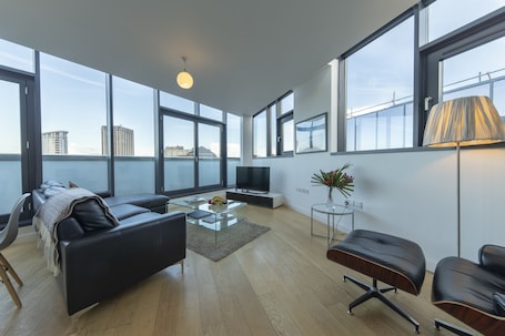 Cleyro Serviced Apartments-Finzels Reach