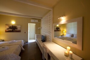 Superior Bungalow | In-room safe, desk, soundproofing, iron/ironing board - Aktaion Resort (East Mani)