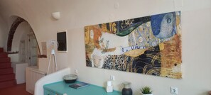 Villa, 4 habitaciones | Zona de estar | Una televisión de pantalla plana, una chimenea, Netflix