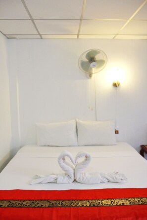 Habitación superior | Caja de seguridad en la habitación, escritorio y camas extra 