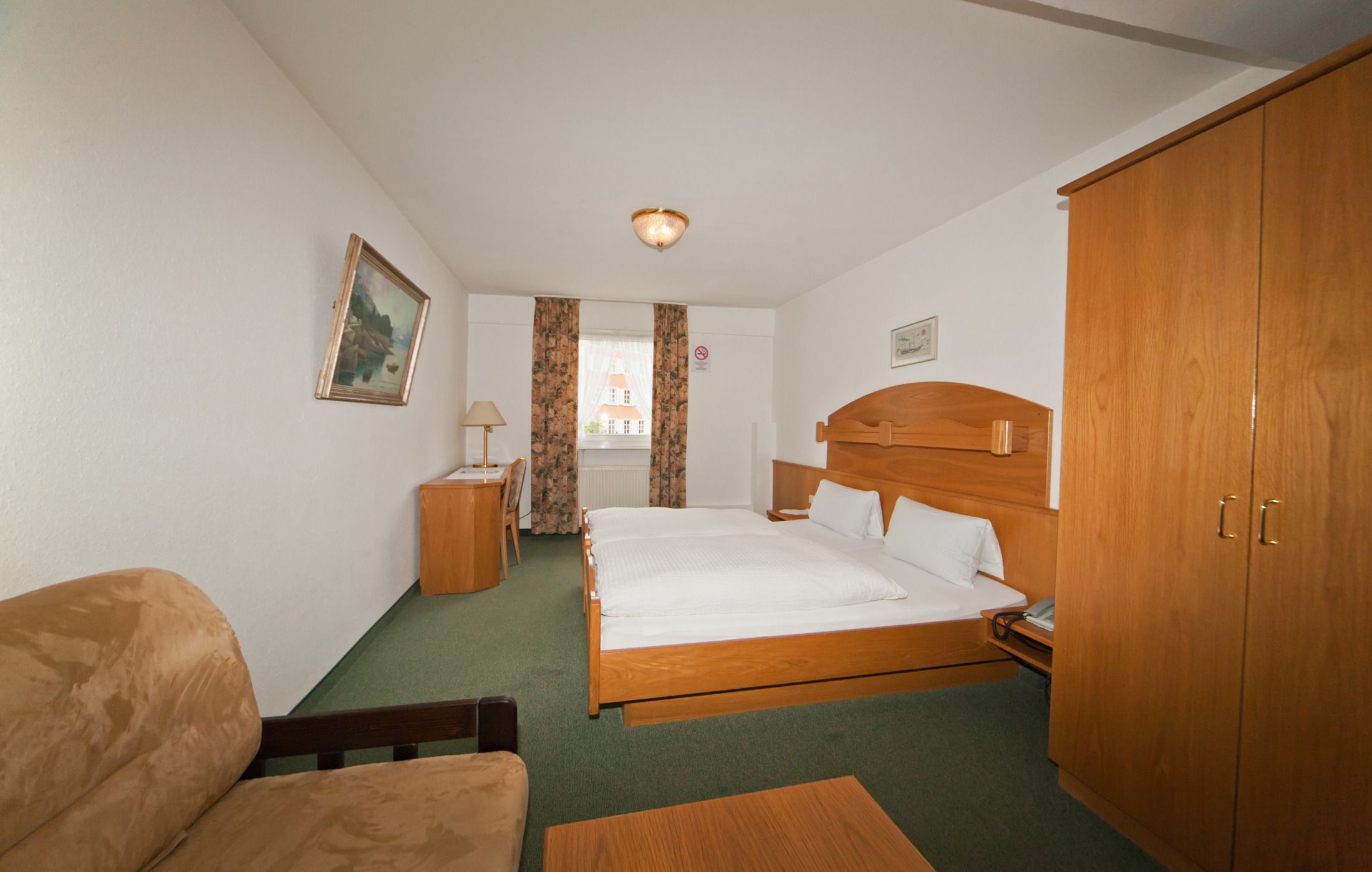 double room | desk, soundproofing, free wifi