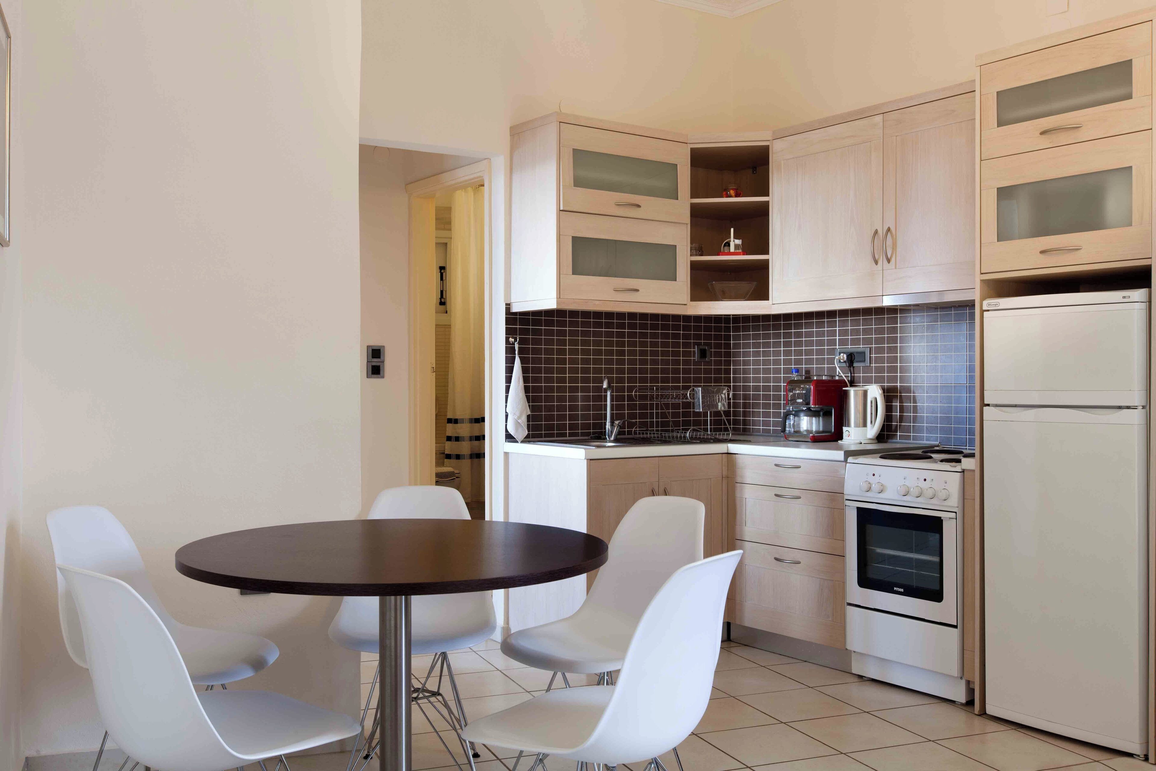 Apartment, 2 Bedrooms, Balcony | In-room safe, desk, iron/ironing board, free cribs/infant beds