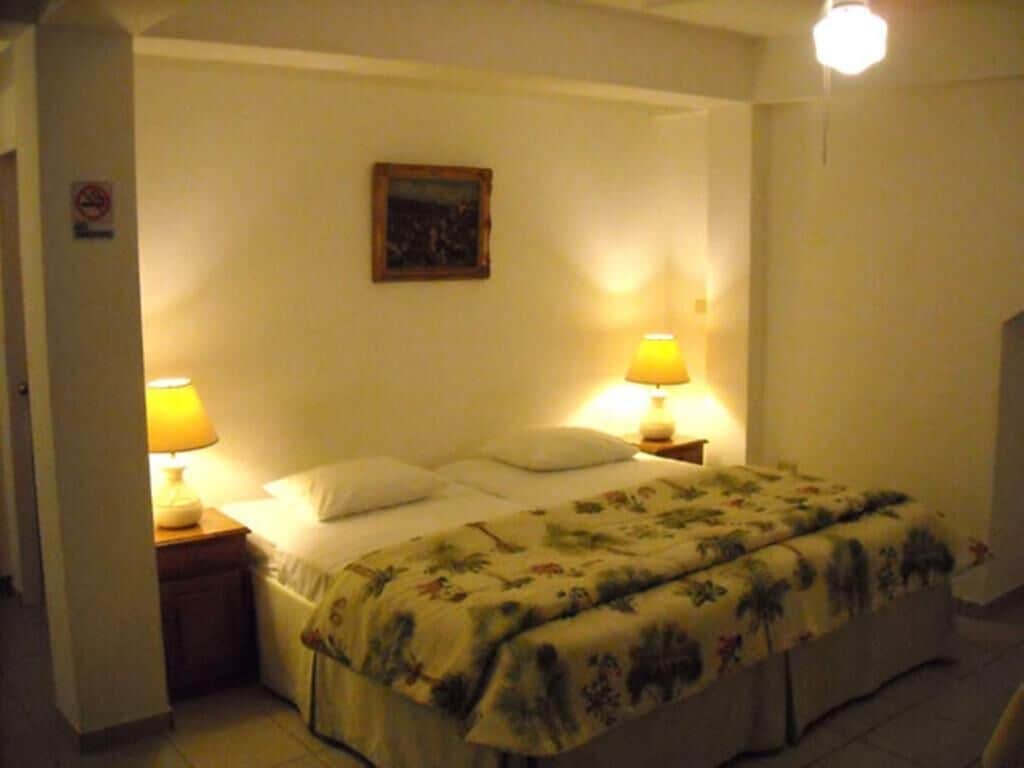 traditional studio, kitchen, partial ocean view | 1 bedroom, premium bedding, in-room safe, individually decorated