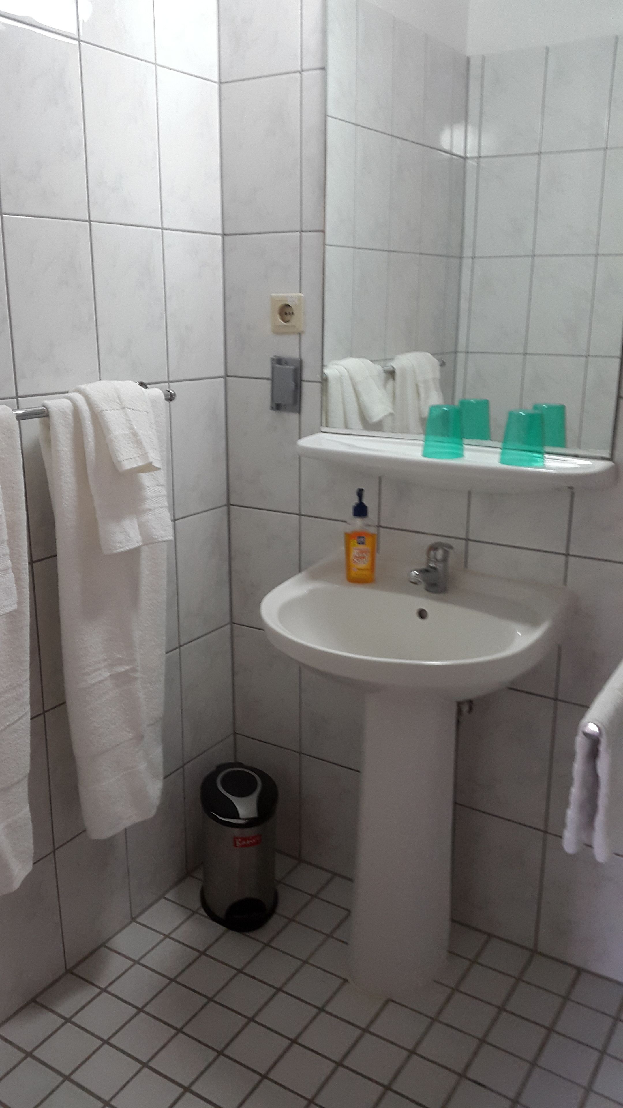 apartment, 1 bedroom, kitchen, sea view | bathroom | shower, free toiletries, hair dryer, towels
