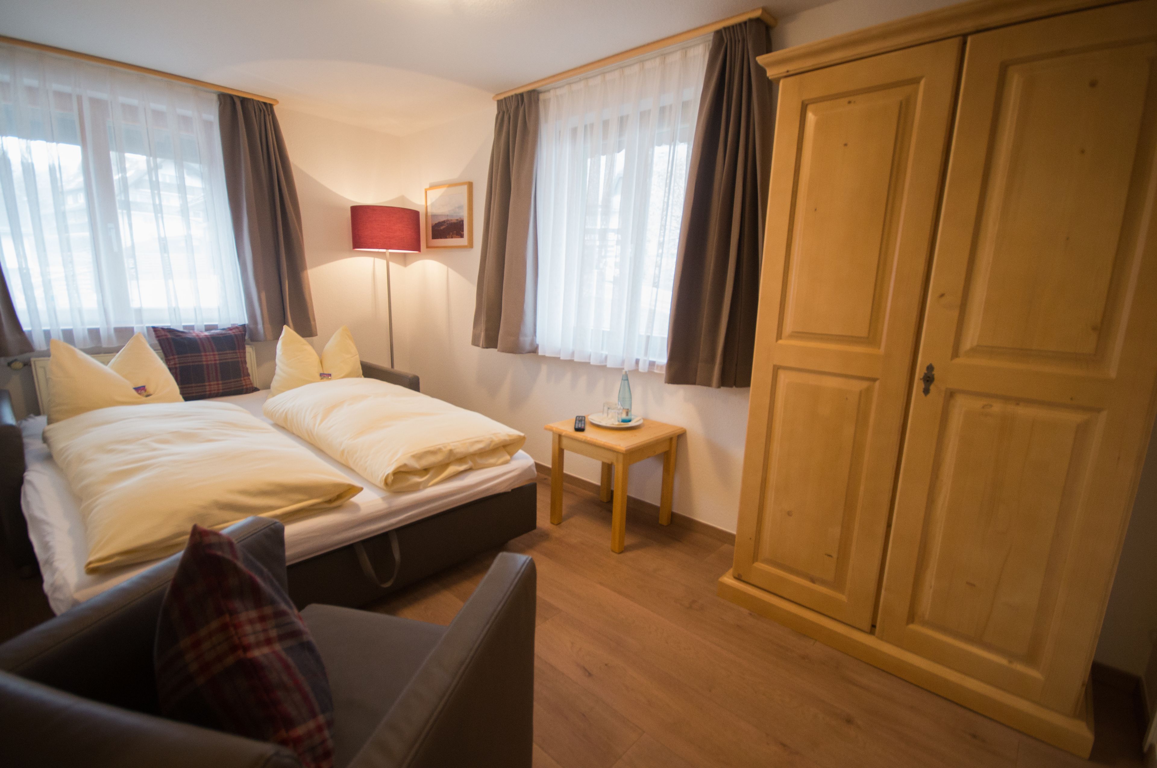 standard suite, 1 bedroom, non smoking, balcony | living room | 40-inch flat-screen tv with satellite channels, tv