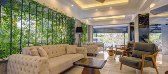 Miss Cleopatra Hotel