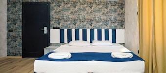 Miss Cleopatra Hotel