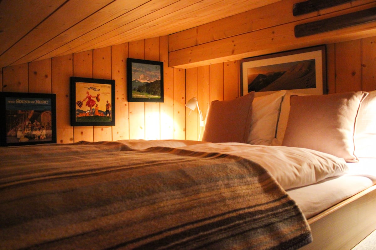 Apartment, 1 Double Bed | Living area | Flat-screen TV