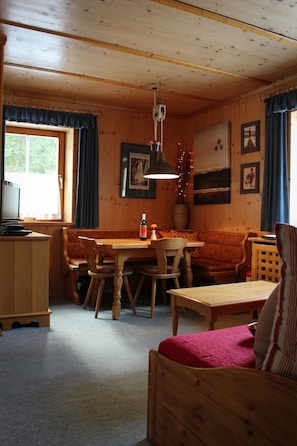 Apartment, Kitchen, Mountain View | Living room | Flat-screen TV - Apartment Strims - Zauchensee (Altenmarkt im Pongau)