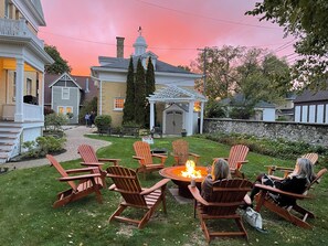 Garden - Cartier Mansion B&B (Ludington)