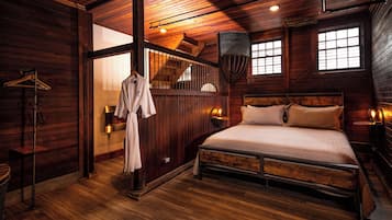 Egyptian cotton sheets, premium bedding, individually decorated