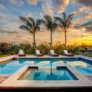 Outdoor pool, a heated pool, cabanas (surcharge), pool umbrellas - Encore Resort and Water Park at Reunion by Rentyl (Kissimmee)