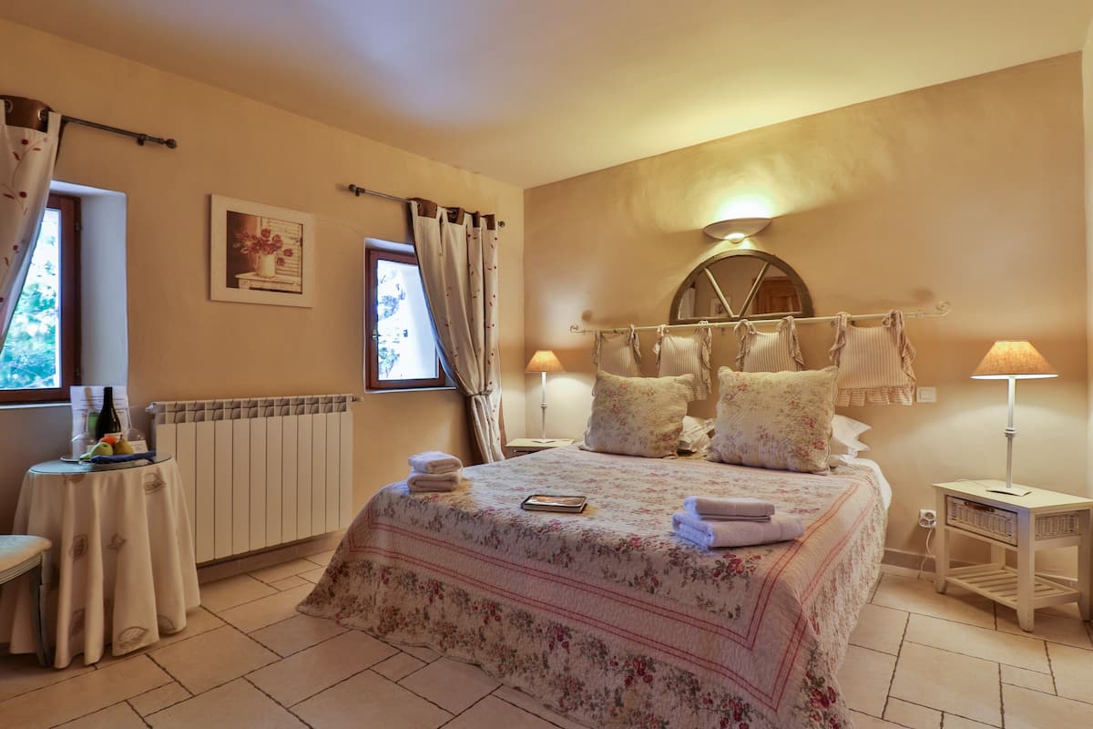 Ropa de cama de alta calidad y decoración personalizada